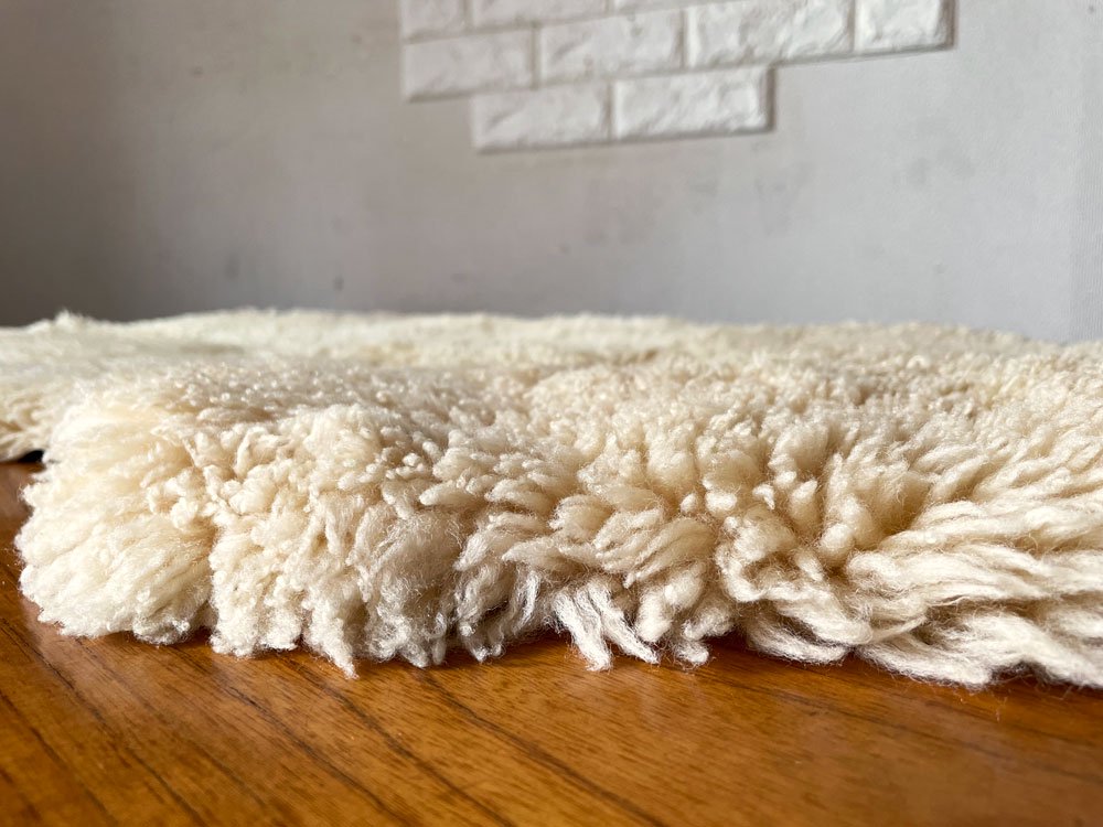 シープスキン SHEEPSKIN ムートンラグ ピースラグ 95×73cm 長毛 羊毛 アイボリー系 天然色 ◎