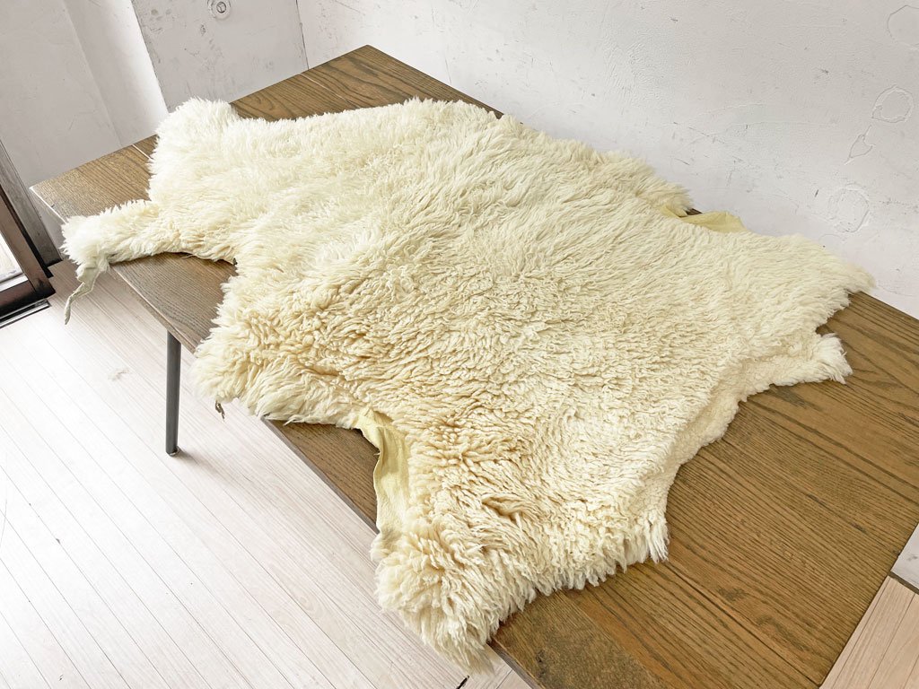 シープスキン SHEEPSKIN ムートンラグ ピースラグ 長毛 羊毛 アイボリー系 天然色 A ★