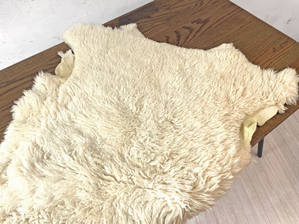 シープスキン SHEEPSKIN ムートンラグ ピースラグ 長毛 羊毛 アイボリー系 天然色 A ★