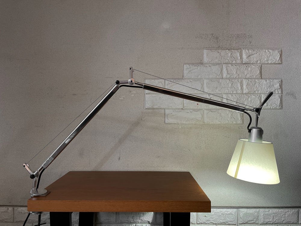 アルテミデ Artemide トロメオ Tolomeo バスキュランテ BASCULANTE TAVOLO テーブルライト クランプ式 パーチメントペーパーシェード ミケーレ・デ・ルッキ ◎