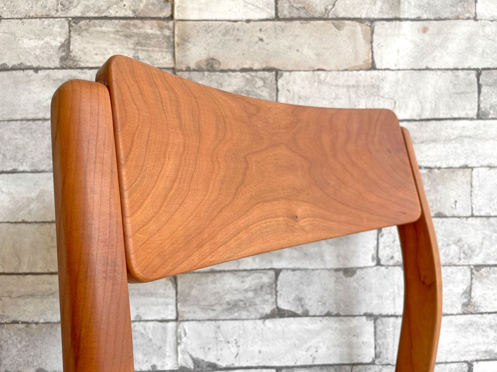 ヤクモ家具製作所 ビーグルチェア Beagle chair チェリー無垢材 ファブリッククッション ベージュ 堀 達哉 HORI design 定価\41,250- A ●