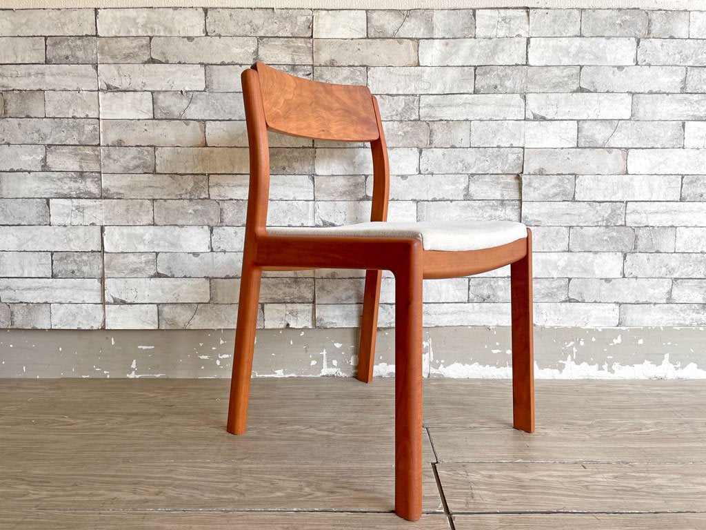 ヤクモ家具製作所 ビーグルチェア Beagle chair チェリー無垢材 ファブリッククッション ベージュ 堀 達哉 HORI design 定価\41,250- B ●