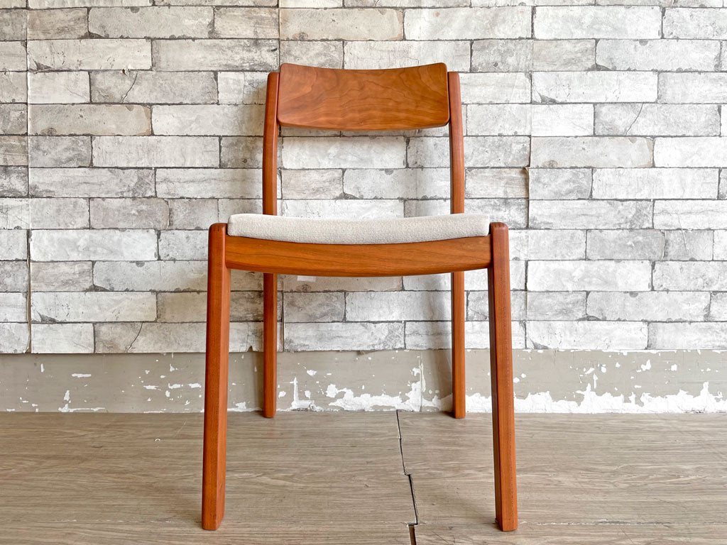 ヤクモ家具製作所 ビーグルチェア Beagle chair チェリー無垢材 ファブリッククッション ベージュ 堀 達哉 HORI design 定価\41,250- C ●