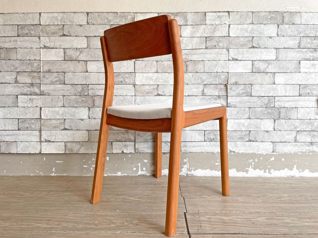 ヤクモ家具製作所 ビーグルチェア Beagle chair チェリー無垢材 ファブリッククッション ベージュ 堀 達哉 HORI design 定価\41,250- D ●