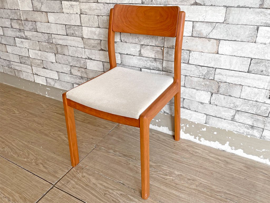 ヤクモ家具製作所 ビーグルチェア Beagle chair チェリー無垢材 ファブリッククッション ベージュ 堀 達哉 HORI design 定価\41,250- D ●