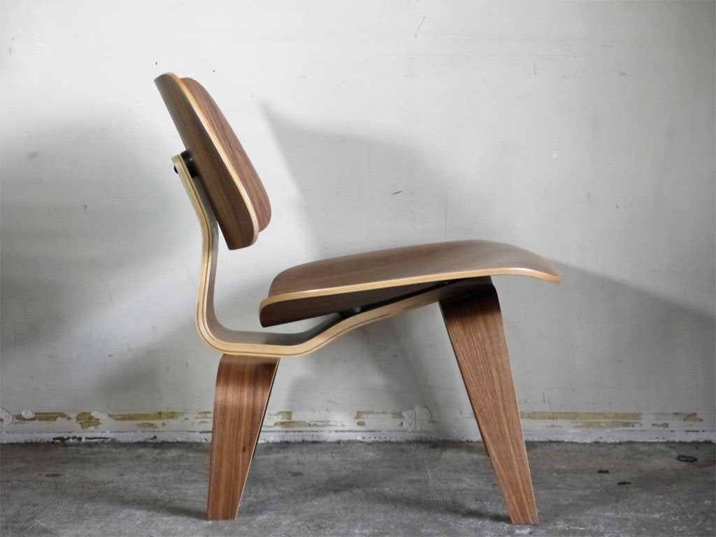 ハーマンミラー Herman Miller LCW ラウンジチェア ウッドレッグ Molded Plywood Lounge Chair ウォールナット C&Rイームズ ミッドセンチュリー ■