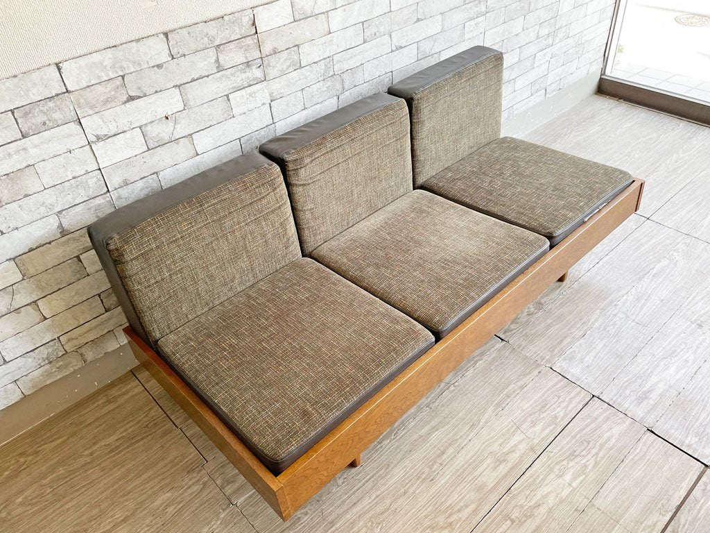 パシフィックファニチャーサービス Pacific furniture service P.F.S クラブシックス CLUB 6 ソファ 3シーター オーク材  現状品 ●