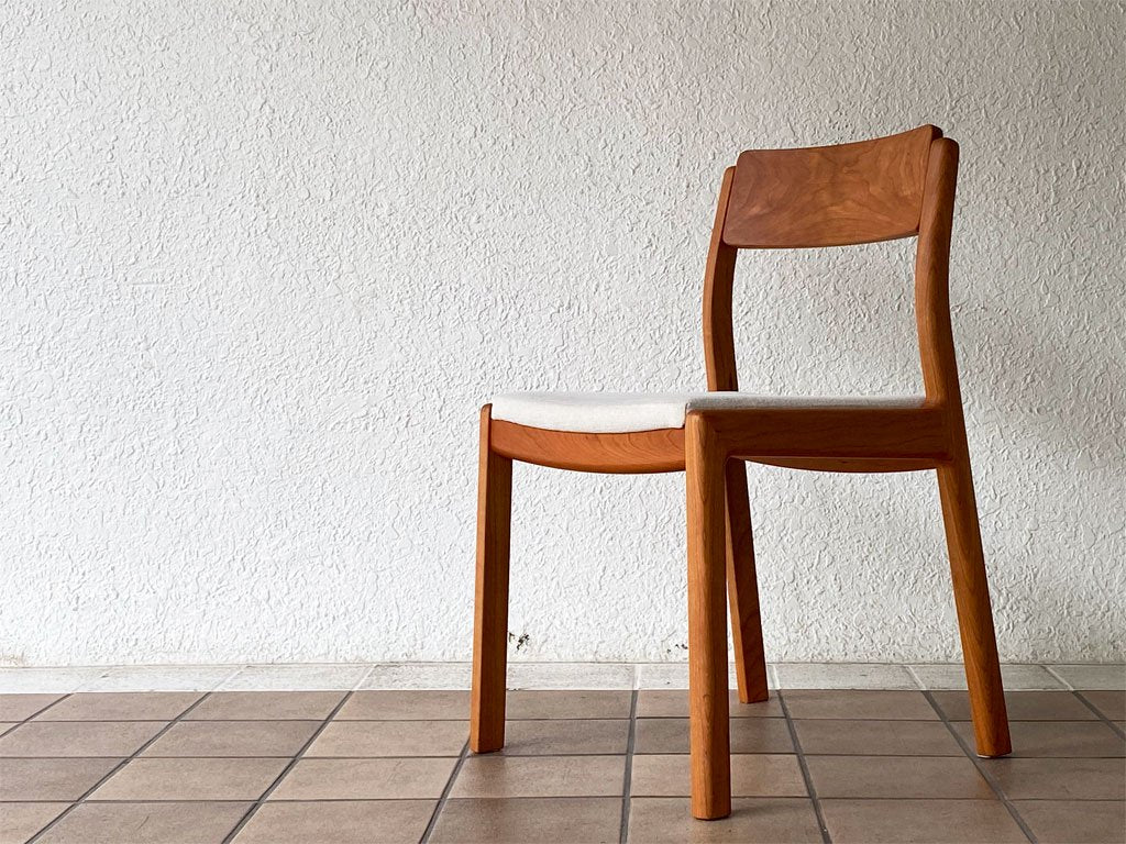 ヤクモ家具製作所 ビーグルチェア Beagle chair チェリー無垢材 ファブリッククッション グレー 堀達哉 HORI design 定価\41,250- B ◇