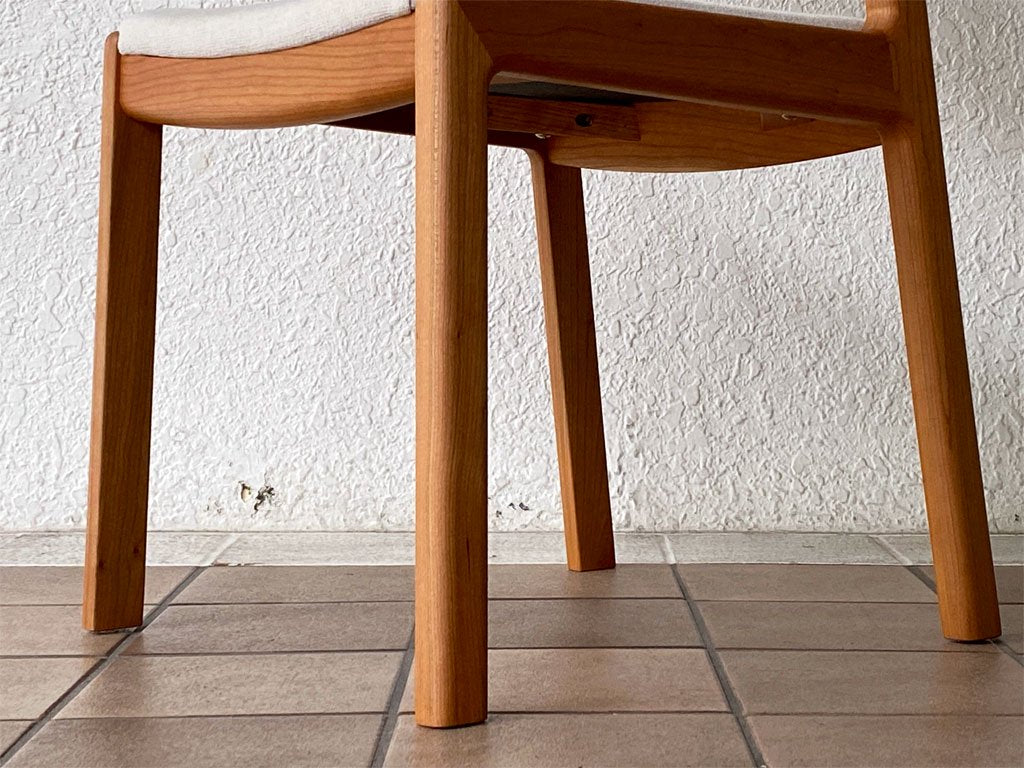 ヤクモ家具製作所 ビーグルチェア Beagle chair チェリー無垢材 ファブリッククッション グレー 堀達哉 HORI design 定価\41,250- A ◇