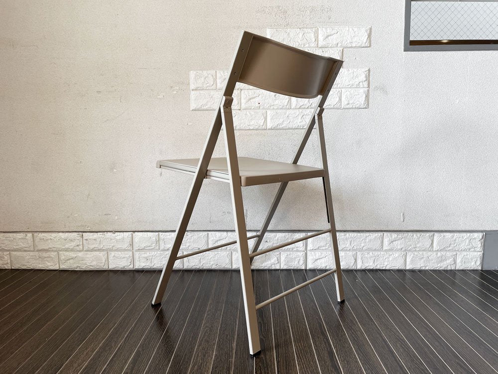 アエラデリック AREA declic ポケットチェア Pocket Chair 折りたたみチェア カーキ ポリプロピレン製 イタリア モダンデザイン 定価￥17,600- ◎