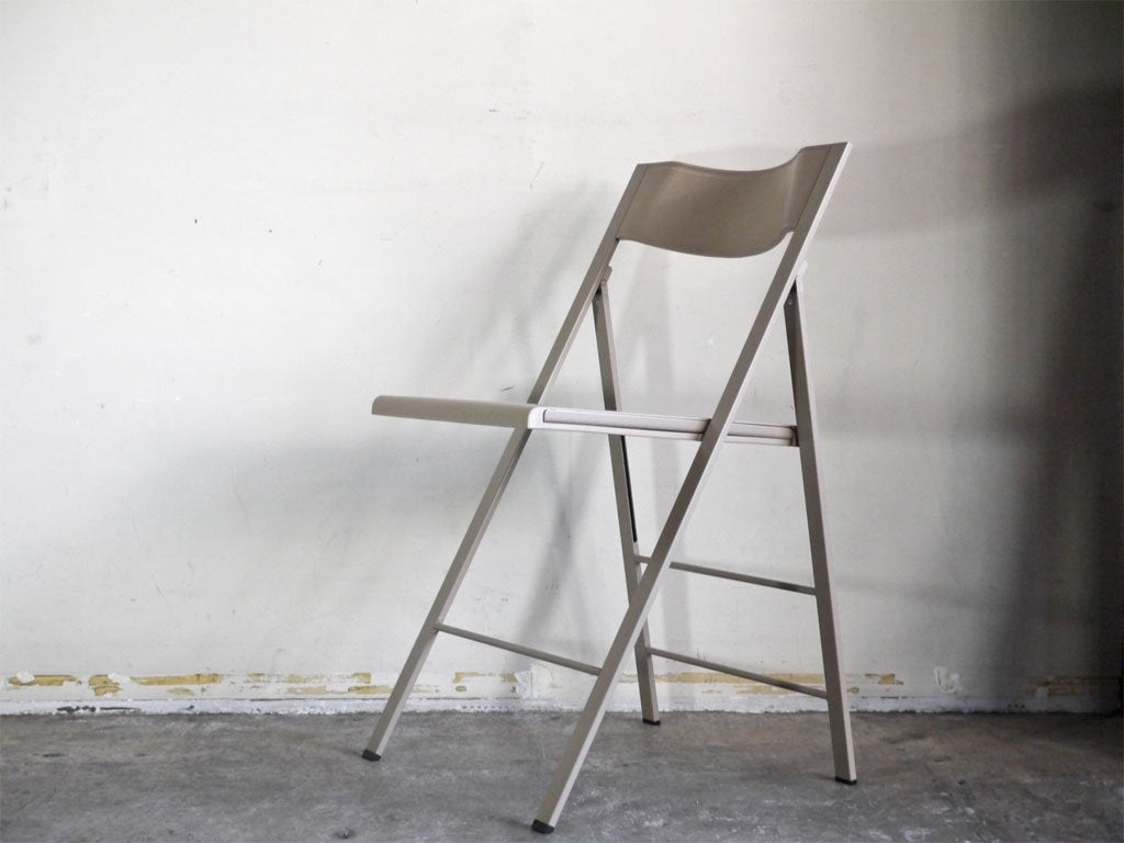 エリアデクリック AREA declic ポケットカラー Pocket Color Chair フォールディングチェア ベージュ ポリプロピレン イタリアンモダン ■
