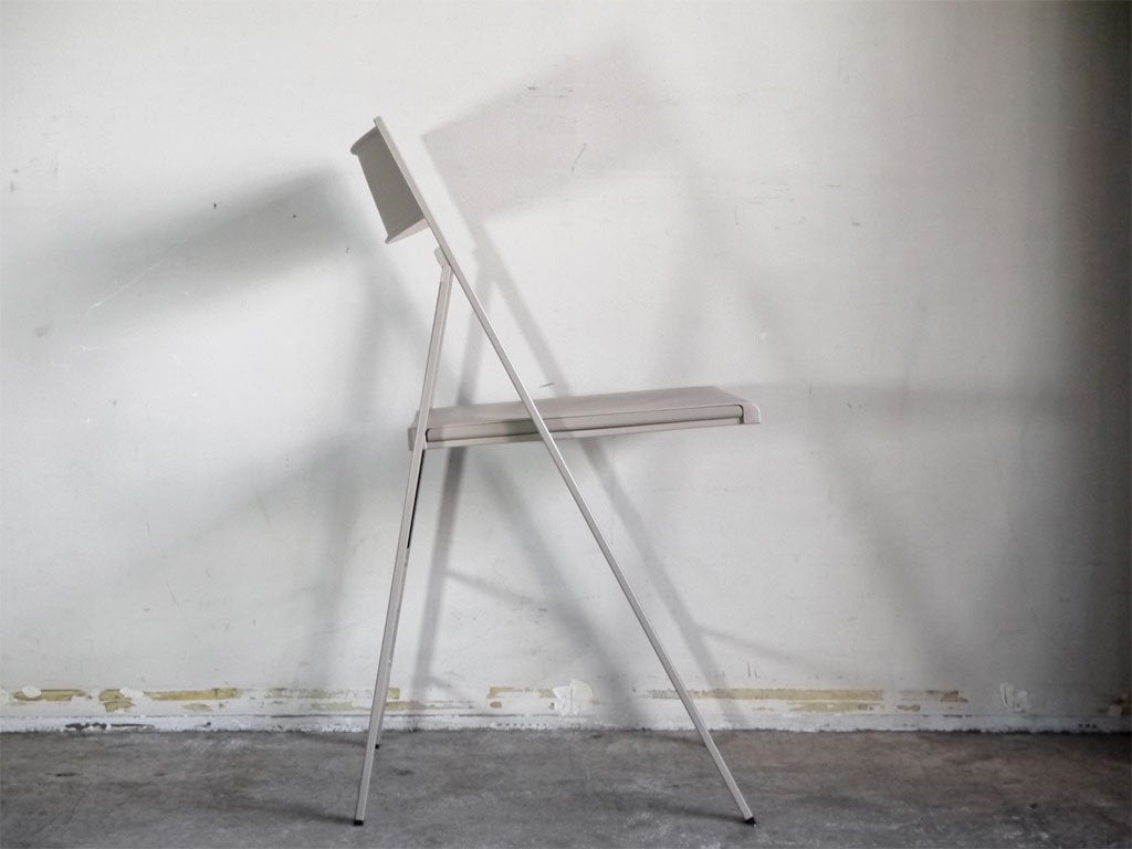 エリアデクリック AREA declic ポケットカラー Pocket Color Chair フォールディングチェア ベージュ ポリプロピレン イタリアンモダン ■
