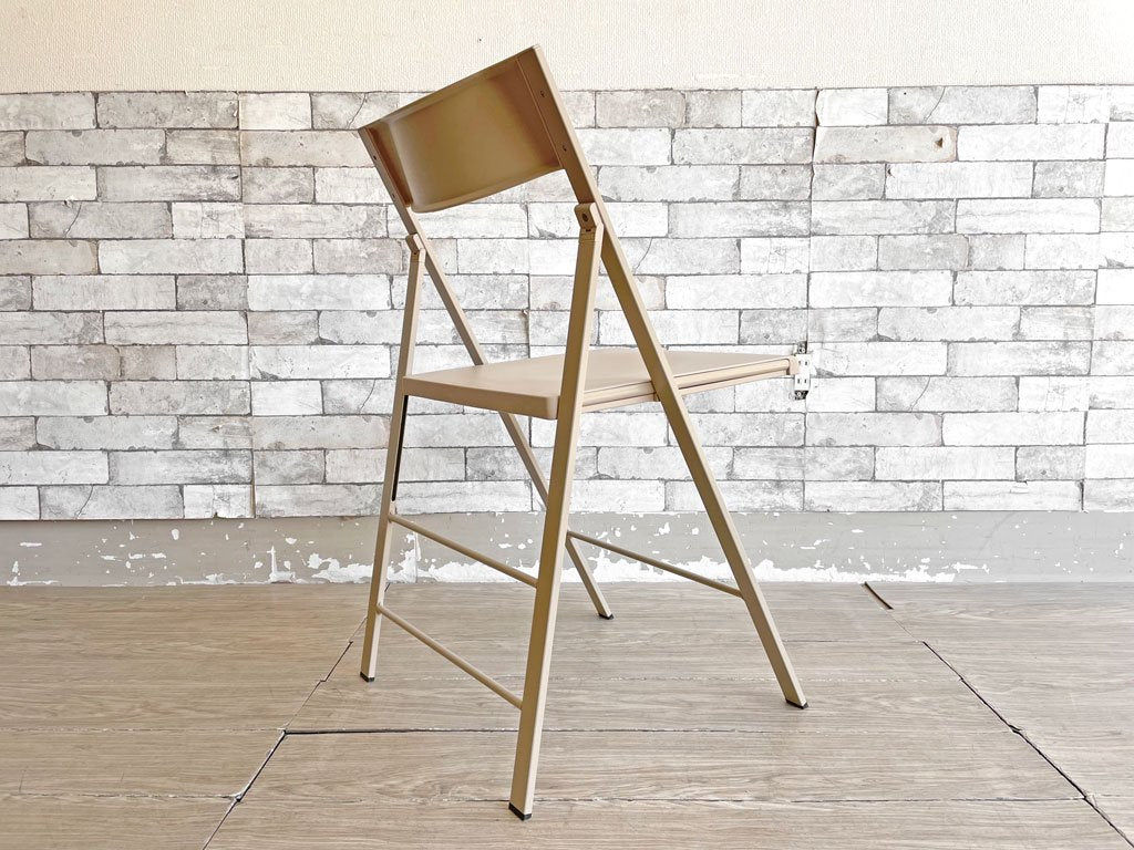 エリア・デクリック AREA declic ポケットチェア Pocket Chair  折りたたみチェア ポリプロピレン製 ベージュ イタリア モダンデザイン 定価￥17,600- A ●
