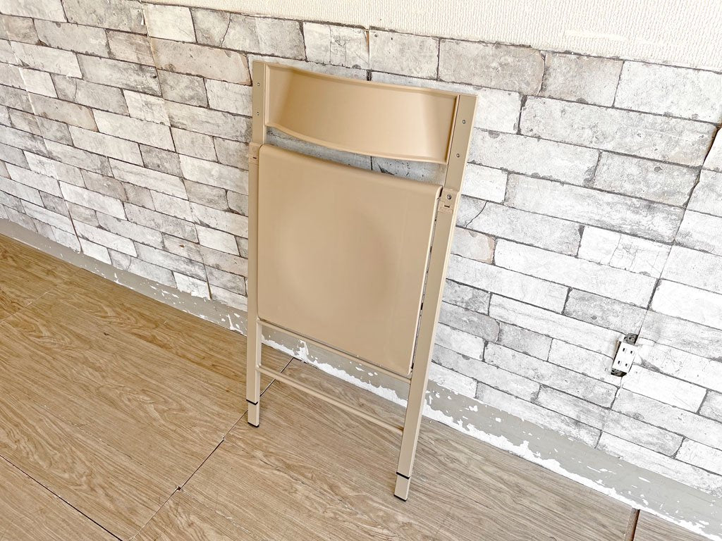 エリア・デクリック AREA declic ポケットチェア Pocket Chair  折りたたみチェア ポリプロピレン製 ベージュ イタリア モダンデザイン 定価￥17,600- A ●