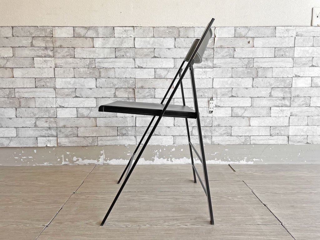 エリア・デクリック AREA declic ポケットチェア Pocket Chair  折りたたみチェア ポリプロピレン製 ブラック イタリア モダンデザイン 定価￥17,600- ●