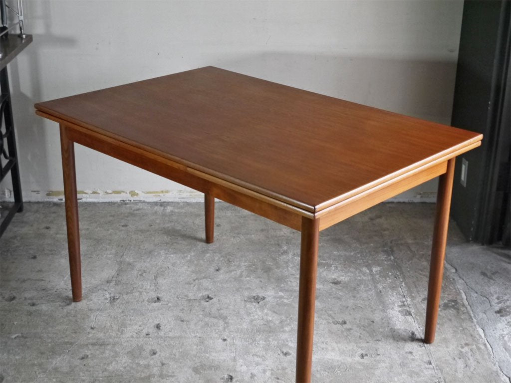 デンマークビンテージ Danish Vintage チーク材 エクステンション ダイニングテーブル W120・165・210cm 伸長式 北欧家具 ■