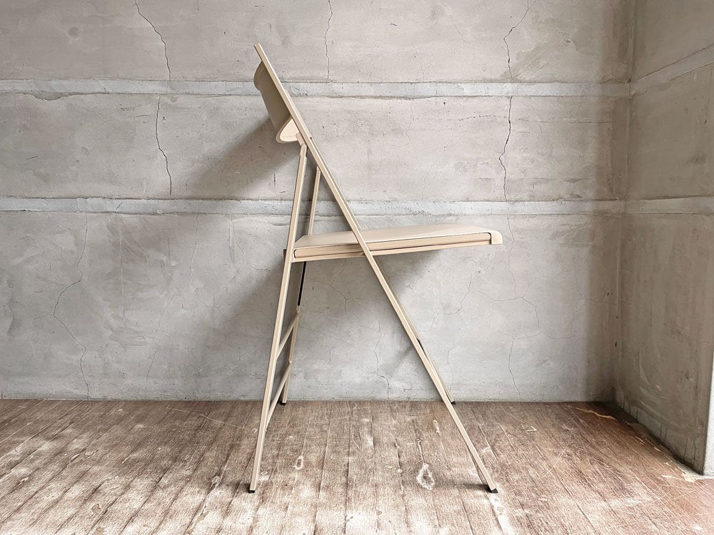 エリア・デクリック AREA declic ポケットチェア Pocket Chair 折りたたみチェア ポリプロピレン製 ベージュ イタリア モダンデザイン 定価￥17,600- A♪