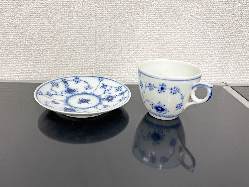 ロイヤルコペンハーゲン ROYAL COPENHAGEN ブルーフルーテッド プレイン カップ&ソーサー C&S 美品 〓