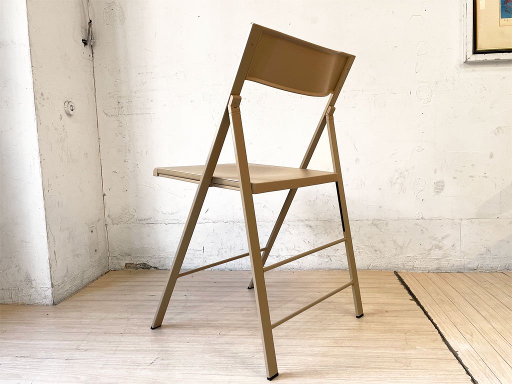 エリア・デクリック AREA declic ポケットチェア Pocket Chair 折りたたみチェア ポリプロピレン製 ベージュ イタリア モダンデザイン 定価￥17,600- A  ★