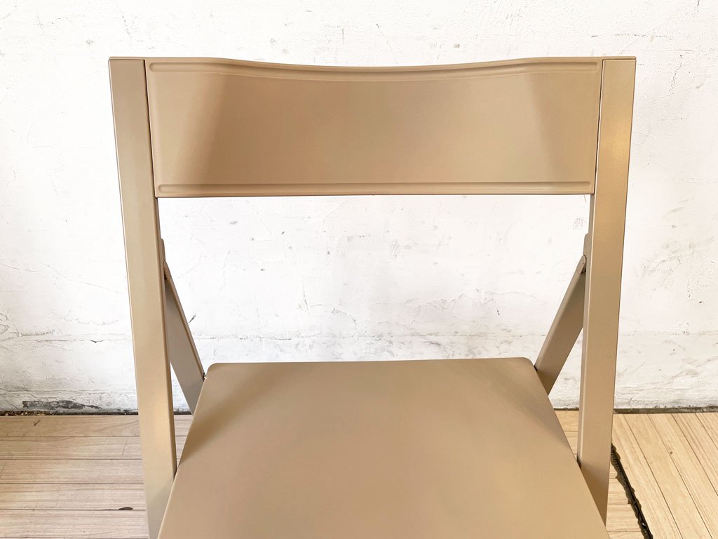 エリア・デクリック AREA declic ポケットチェア Pocket Chair 折りたたみチェア ポリプロピレン製 ベージュ イタリア モダンデザイン 定価￥17,600- A  ★