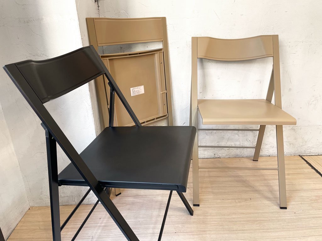エリア・デクリック AREA declic ポケットチェア Pocket Chair 折りたたみチェア ポリプロピレン製 ブラック イタリア モダンデザイン 定価￥17,600- ★