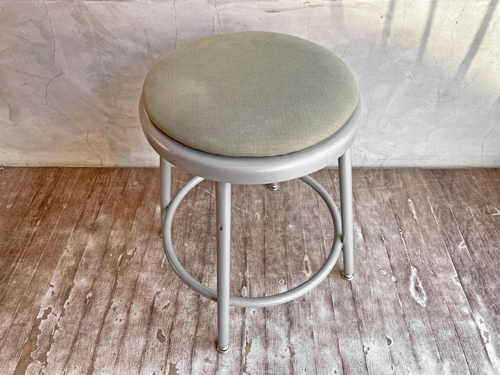 パシフィックファニチャーサービス Pacific Furniture Service P.F.S ラボスツール LAB STOOL Sサイズ カーキ USビンテージスタイル ♪