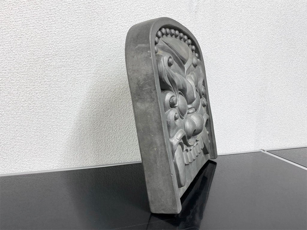 伝統工芸 藤岡鬼面瓦 在銘 喜代 群馬 鬼瓦 幅29.5×厚さ5.0×高さ32ｃｍ 重5.18kg 縁起物 魔除け オブジェ 飾り 〓