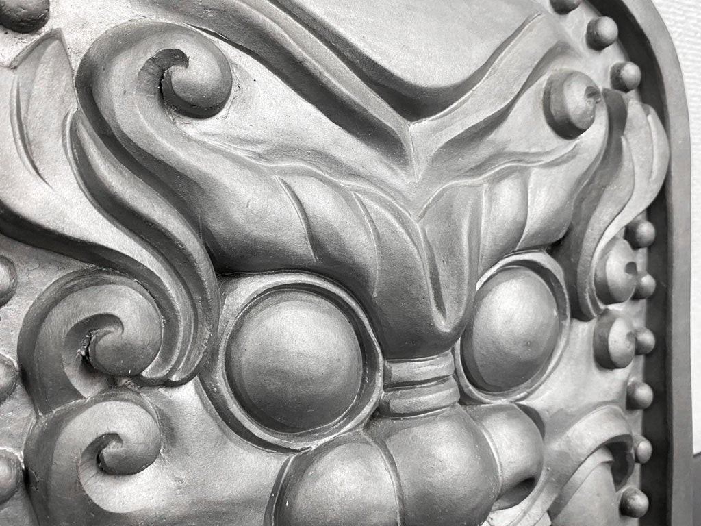 伝統工芸 藤岡鬼面瓦 在銘 喜代 群馬 鬼瓦 幅29.5×厚さ5.0×高さ32ｃｍ 重5.18kg 縁起物 魔除け オブジェ 飾り 〓