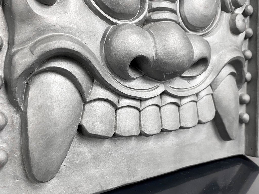 伝統工芸 藤岡鬼面瓦 在銘 喜代 群馬 鬼瓦 幅29.5×厚さ5.0×高さ32ｃｍ 重5.18kg 縁起物 魔除け オブジェ 飾り 〓