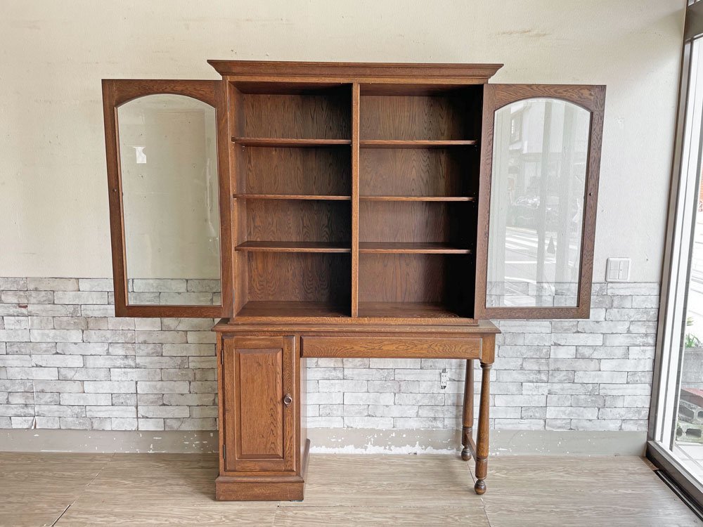 横浜元町 竹中家具 takenaka furniture オーク材 食器棚 カップボード 本棚 キャビネット H190cm 上下分割式 ゴシック クラシカルデザイン ●