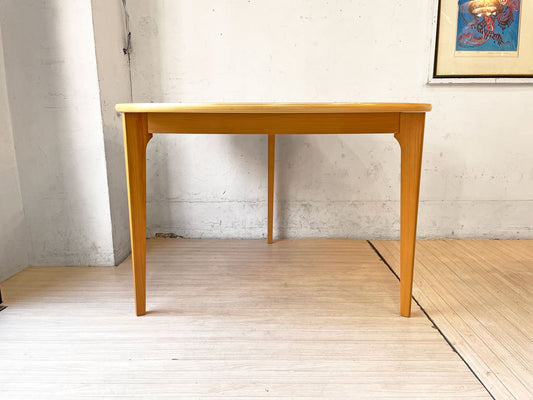 イデー IDEE ダイニングテーブル DC ナチュラル DINING TABLE DC Natural ラウンド ブナ材 天板 3本脚 長大作 参考定価:151,800円 ★