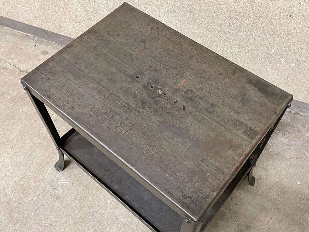 フランス ビンテージ アイアン サイドシェルフ デスクサイド ベッドサイド フラワースタンド 鋳物 鋳鉄 作業台 France vintage 〓