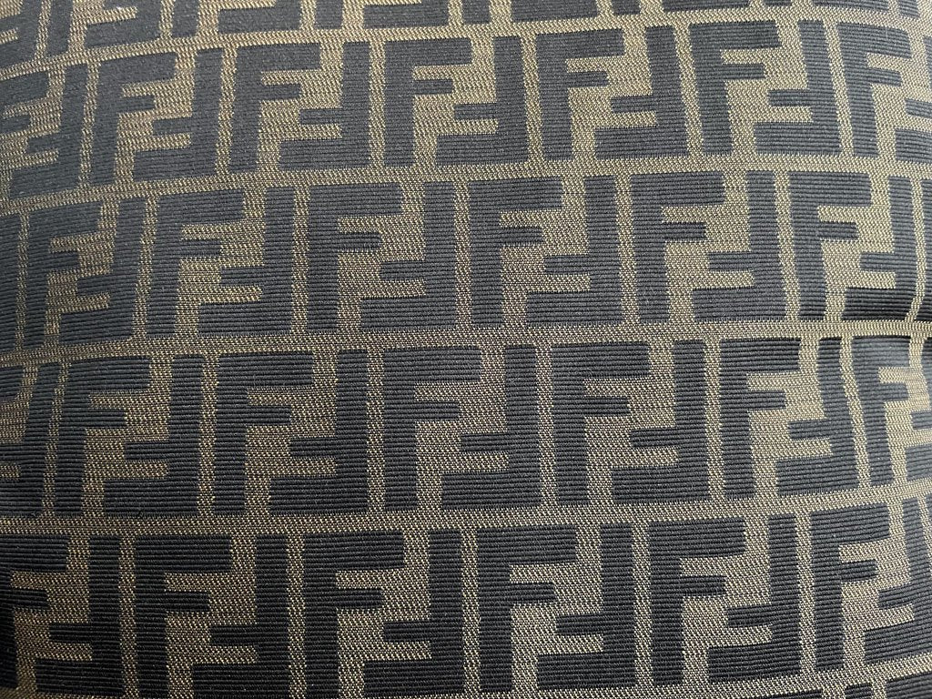 フェンディ FENDI クッション ズッカ柄 ブラウン フェザー 48×48cm イタリア ●