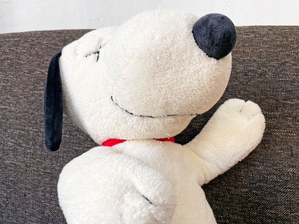 カウズ KAWS カウズ x ピーナッツ KAWS × PEANUTS M スヌーピー ぬいぐるみ ユニクロ UT 白 ★