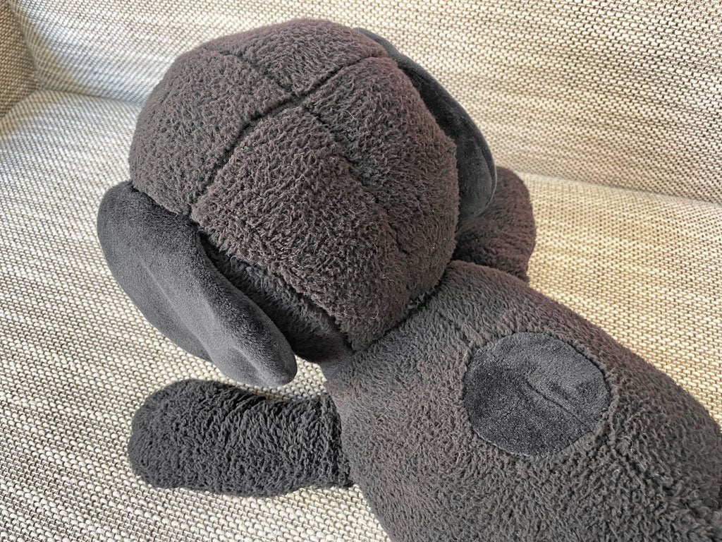 カウズ KAWS カウズ x ピーナッツ KAWS × PEANUTS M スヌーピー ぬいぐるみ ユニクロ UT 黒 ★