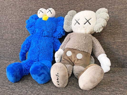 カウズ × オールライツリザーブド KAWS × AllRightsReserved SEEING/WATCHING ぬいぐるみ2体セット ★