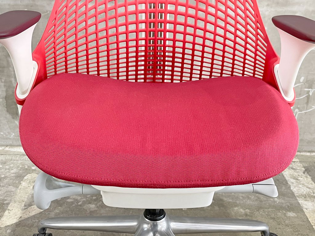 ハーマンミラー Herman Miller セイルチェア SAYL Chair デスクチェア イヴ・ベアール ルージュシート レッドサスペンション アジャスタブルアーム 11万円 〓