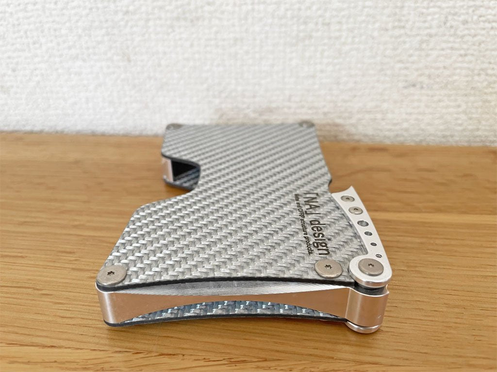 「NA」 design カーボンプレート カードケース CFRP CARD CASE シルバー 名刺入れ 箱付き 未使用品 定価￥32,450- ◎