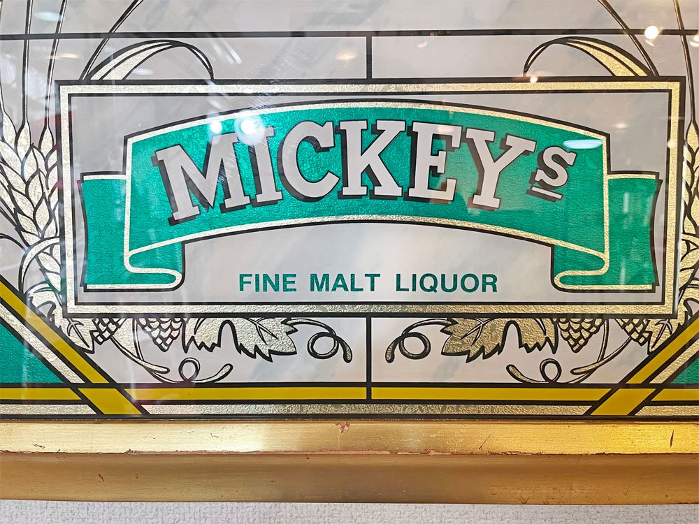 ミッキー MICKEYs パブサイン 看板 木製フレーム ゴールドペイント 54×39cm 壁掛け ウォールアート ビンテージ Vintage ◎