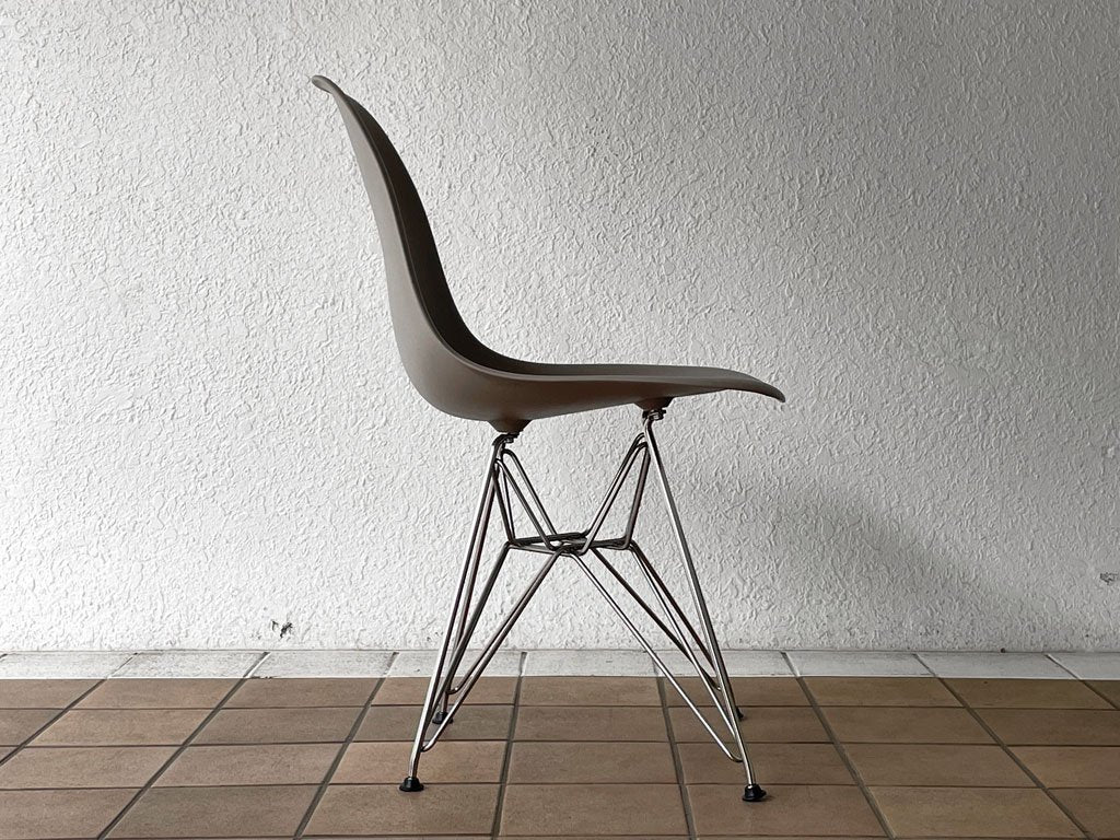 ハーマンミラー Herman Miller サイドシェルチェア エッフェルベース DSR スパロー ポリプロピレン製 C&Rイームズ ミッドセンチュリー C ◇