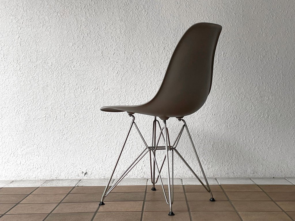 ハーマンミラー Herman Miller サイドシェルチェア エッフェルベース DSR スパロー ポリプロピレン製 C&Rイームズ ミッドセンチュリー C ◇