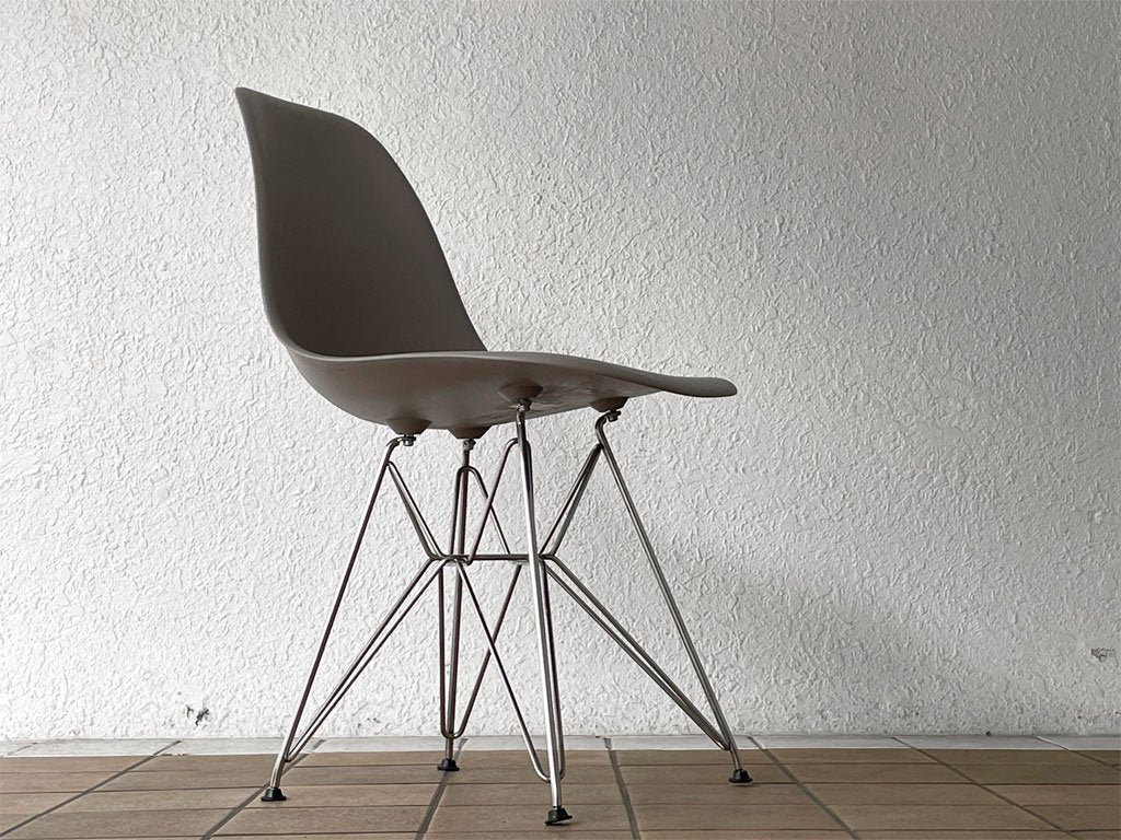 ハーマンミラー Herman Miller サイドシェルチェア エッフェルベース DSR スパロー ポリプロピレン製 C&Rイームズ ミッドセンチュリー C ◇