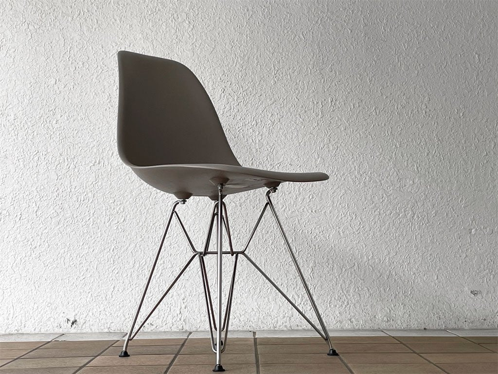 ハーマンミラー Herman Miller サイドシェルチェア エッフェルベース DSR スパロー ポリプロピレン製 C&Rイームズ ミッドセンチュリー D ◇