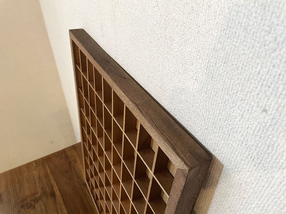ビンテージスタイル Vintage Style ウォールシェルフ ディスプレイシェルフ マス目棚 47×62cm オーク材フレーム  壁掛け ◎