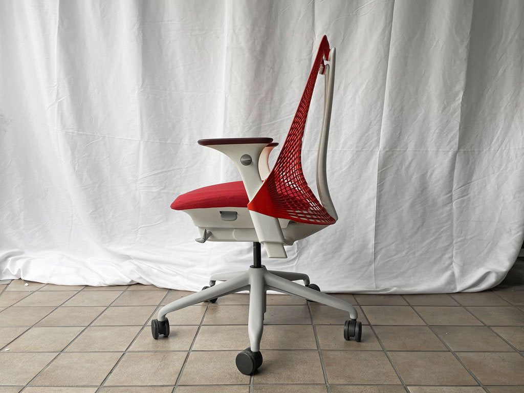 ハーマンミラー Herman Miller セイルチェア SAYL CHAIR ミドルバック オフィスチェア デスクチェア ホワイトフレーム レッド ◇