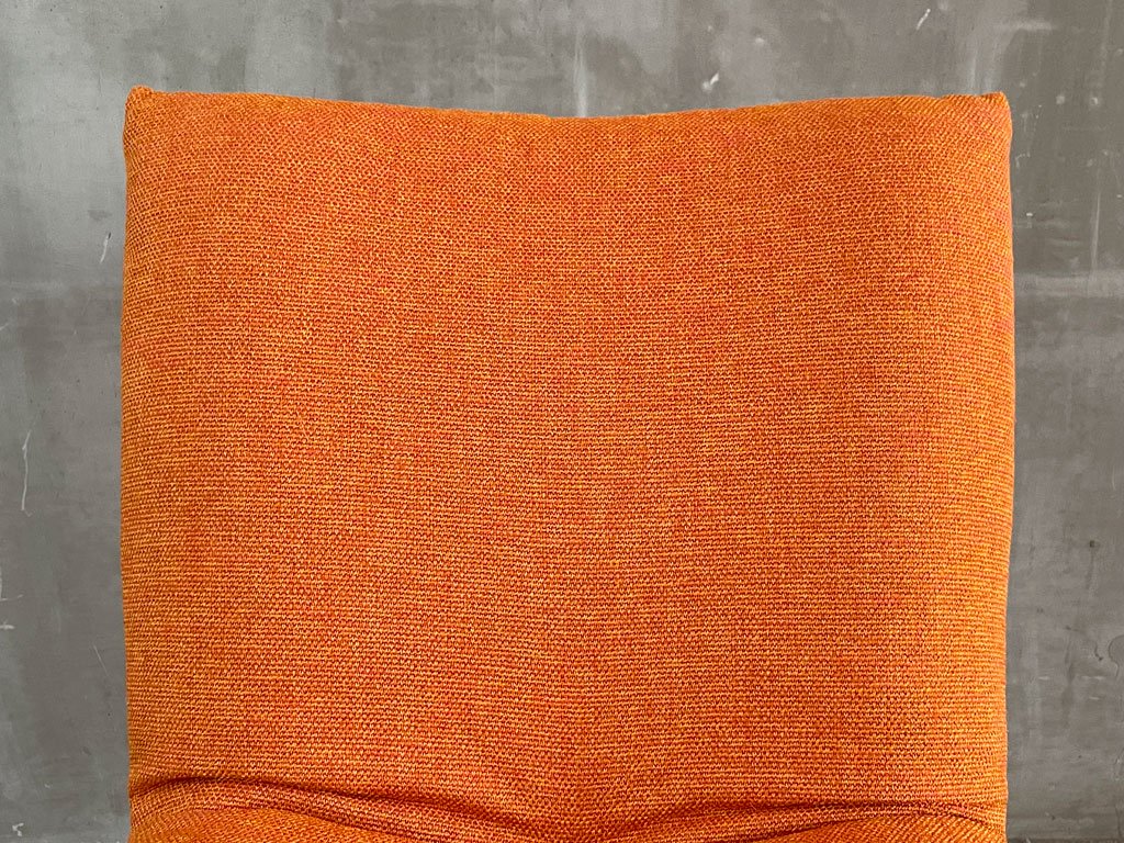 リーンロゼ ligneroset　ロゼカラン ダイニングチェア ROSET Calin steel leg カラン CALIN チェア オレンジファブリック A 〓