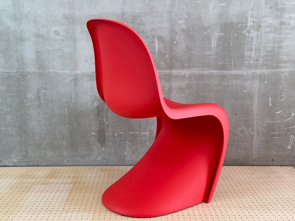 ヴィトラ vitra. パントンチェア Panton Chair クラシックレッド ヴェルナー・パントン Verner Panton スタッキングチェア 未使用保管品 〓