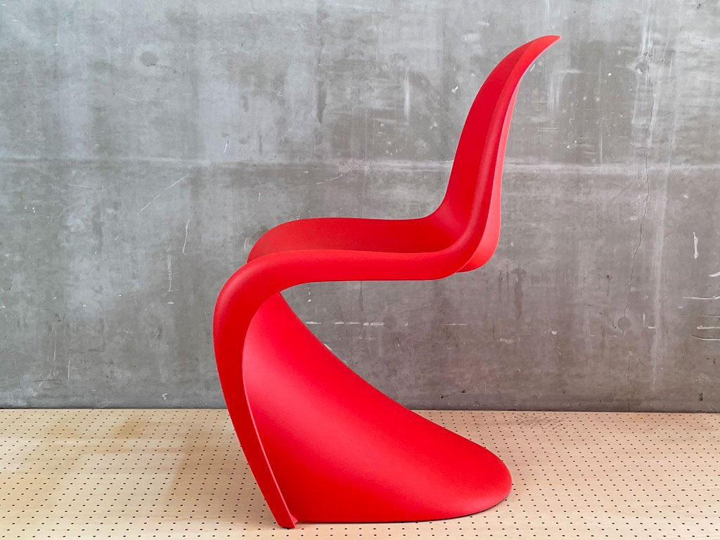 ヴィトラ vitra. パントンチェア Panton Chair クラシックレッド ヴェルナー・パントン Verner Panton スタッキングチェア 未使用保管品 〓