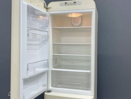 スメッグ SMEG レトロデザイン ２ドア 冷蔵冷凍庫 FAB32U アイボリー 2018年製 Smeg Retro Design Fridge 304リットル 1,298,000円 イタリア 〓