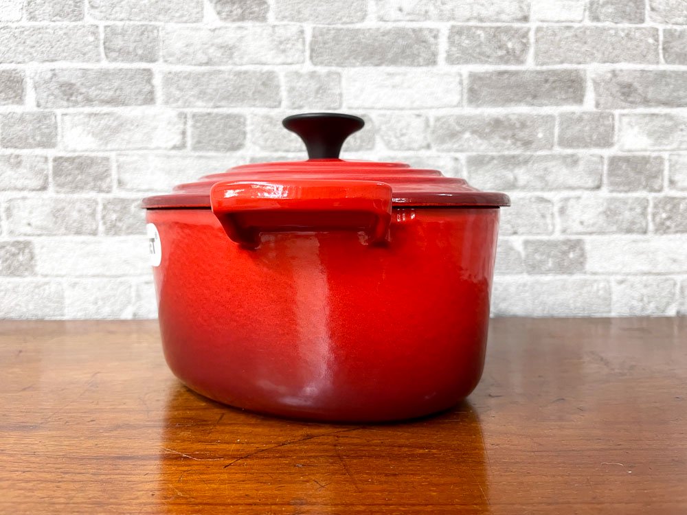 ルクルーゼ LE CREUSET ココットダムール COCOTTE D'AMOUR 両手鍋 ハート型 鋳物 チェリーレッド 1.9L フランス製 未使用品 ●